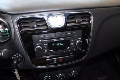 2012 Chrysler 200 Touring