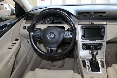 2010 Volkswagen Passat Komfort