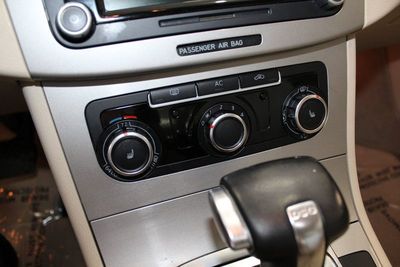 2010 Volkswagen Passat Komfort