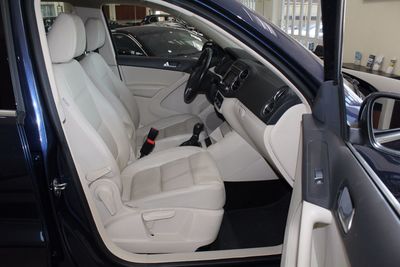2012 Volkswagen Tiguan SE