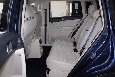 2012 Volkswagen Tiguan SE
