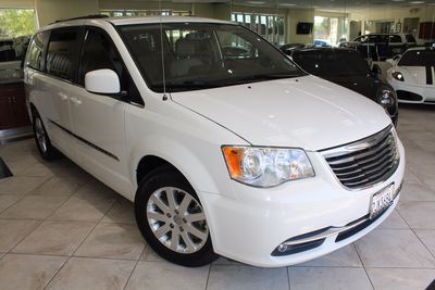 2013 Chrysler Town & Country Touring