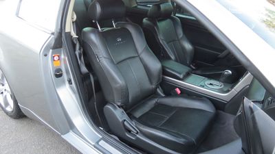 2004 INFINITI G35 Coupe w/Leather