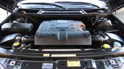 2010 Land Rover Range Rover HSE LUX