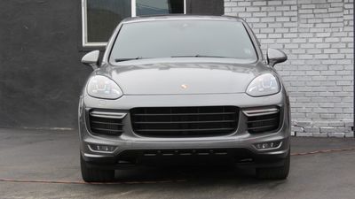 2016 Porsche Cayenne GTS