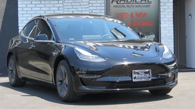 2019 Tesla MODEL 3 Standard Range Plus