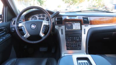 2012 Cadillac Escalade Platinum 4WD