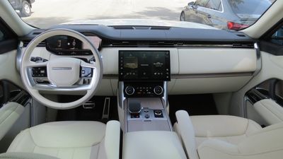 2023 Land Rover Range Rover LWB AUTOBIOGRAPHY