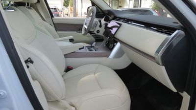 2023 Land Rover Range Rover LWB AUTOBIOGRAPHY