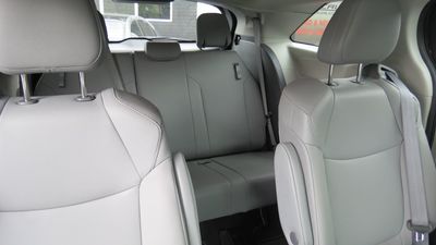 2022 Toyota Sienna Hybrid XLE 7-Passenger AWD