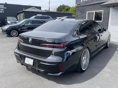 2025 BMW 7 Series 740i RWD