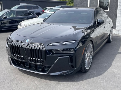 2025 BMW 7 Series 740i RWD
