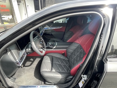 2025 BMW 7 Series 740i RWD
