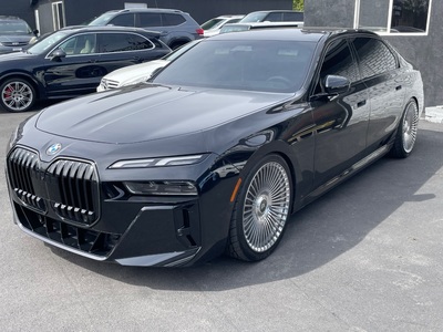 2025 BMW 7 Series 740i RWD
