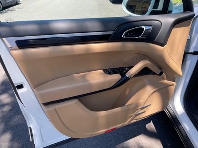 2016 Porsche Cayenne AWD