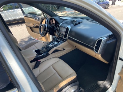 2016 Porsche Cayenne AWD