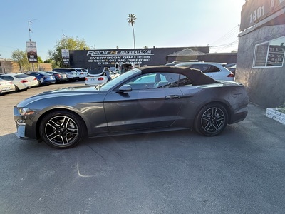2020 Ford Mustang ECOBOOST PREMIUM
