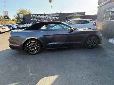 2020 Ford Mustang ECOBOOST PREMIUM