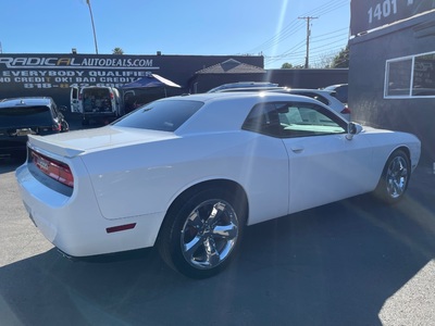 2013 Dodge Challenger SXT Plus