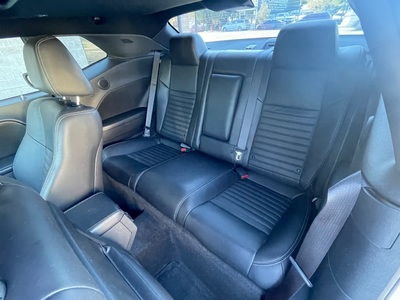 2013 Dodge Challenger SXT Plus
