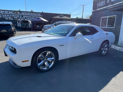 2013 Dodge Challenger SXT Plus
