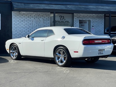 2013 Dodge Challenger SXT Plus