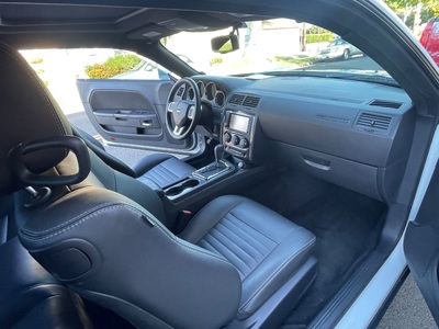 2013 Dodge Challenger SXT Plus