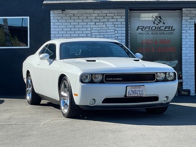 2013 Dodge Challenger SXT Plus