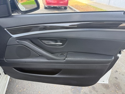 2014 BMW 5 Series 528i Sedan RWD