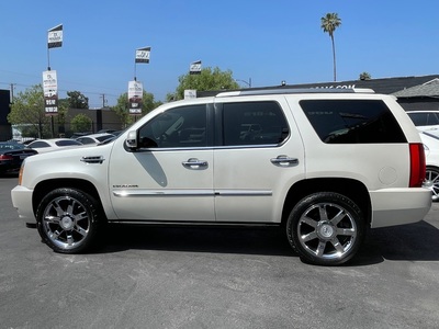 2012 Cadillac Escalade Luxury RWD
