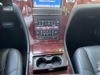 2012 Cadillac Escalade Luxury RWD