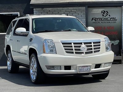 2012 Cadillac Escalade Luxury RWD