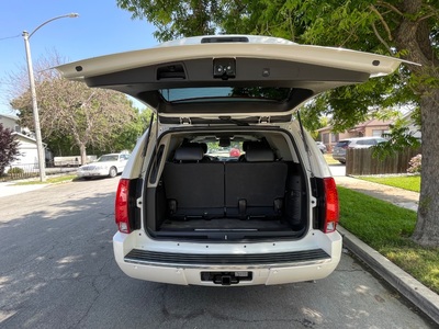 2012 Cadillac Escalade Luxury RWD