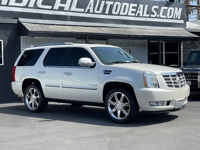 2012 Cadillac Escalade Luxury RWD