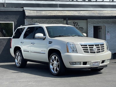 2012 Cadillac Escalade Luxury RWD