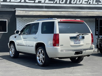 2012 Cadillac Escalade Luxury RWD