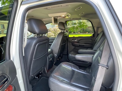 2012 Cadillac Escalade Luxury RWD