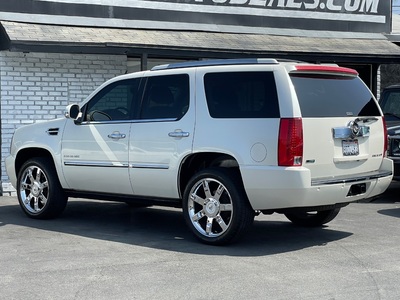 2012 Cadillac Escalade Luxury RWD