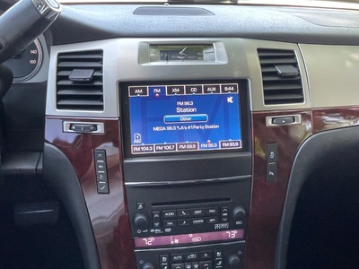 2012 Cadillac Escalade Luxury RWD