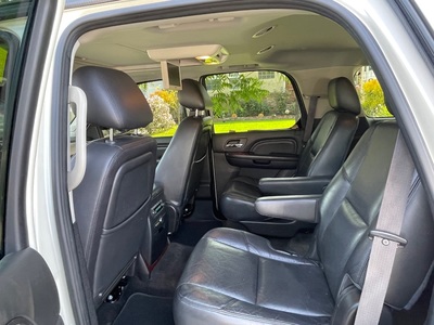 2012 Cadillac Escalade Luxury RWD