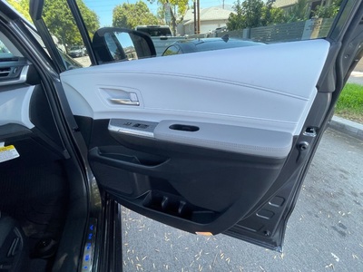 2025 Toyota Sienna XLE 8-Passenger FWD