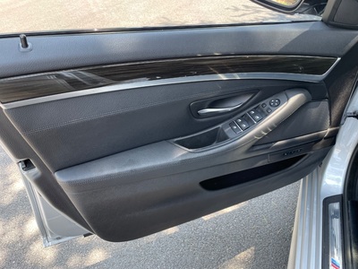 2014 BMW 5 Series 535i Sedan RWD