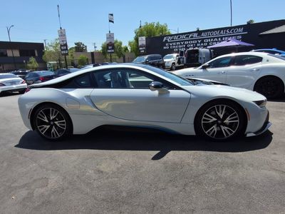 2015 BMW i8 Pure Impulse World