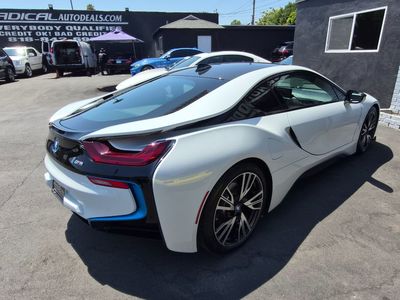 2015 BMW i8 Pure Impulse World