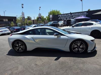 2015 BMW i8 Pure Impulse World
