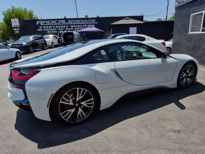 2015 BMW i8 Pure Impulse World