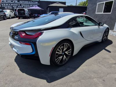 2015 BMW i8 Pure Impulse World