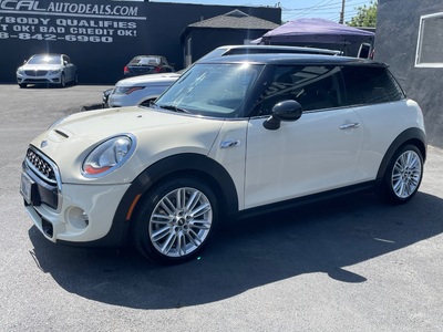 2018 MINI Cooper S 2-Door Hatchback FWD