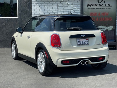 2018 MINI Cooper S 2-Door Hatchback FWD