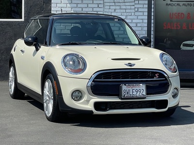 2018 MINI Cooper S 2-Door Hatchback FWD